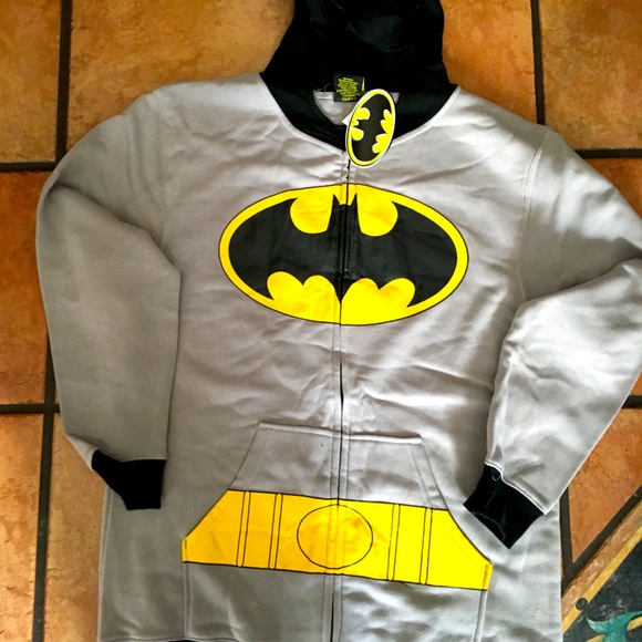 DC Batman Costume Hoodie Available L New - Picture 1 of 6